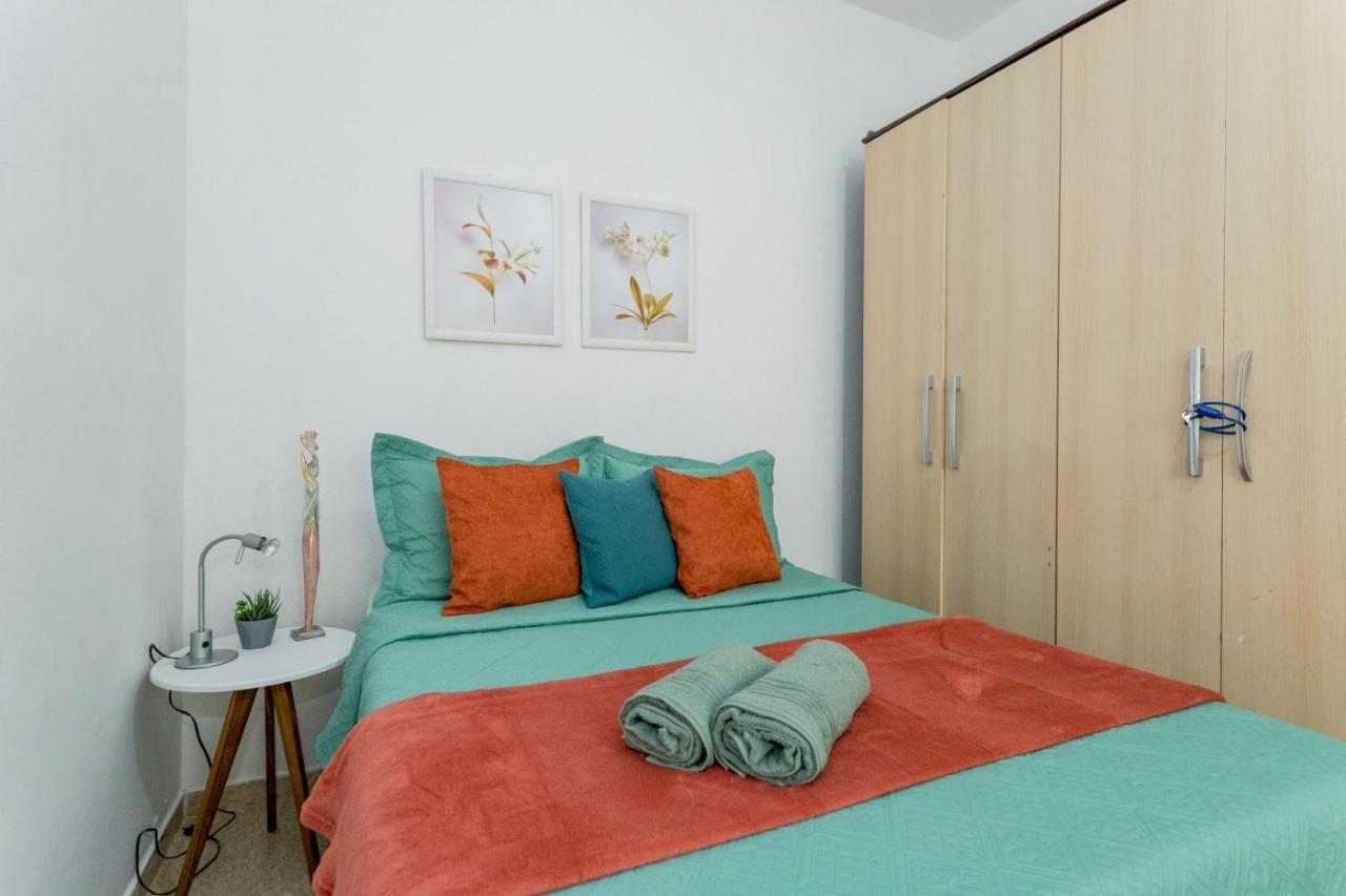 Conforto E Relax, Caminhando Para A Praia De Copacabana, Quarto E Sala, Completo, Com Wi Fi, Cozinha, Ar Condicionado Rio de Janeiro Dış mekan fotoğraf